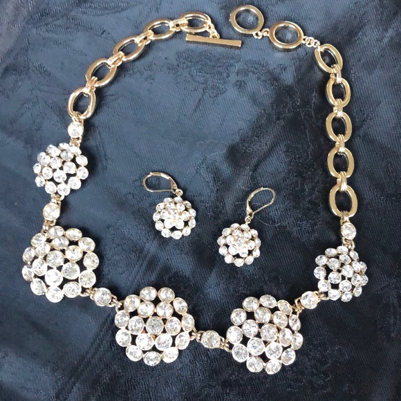Anne Klein earnings and necklaces set - Picture 2 of 4